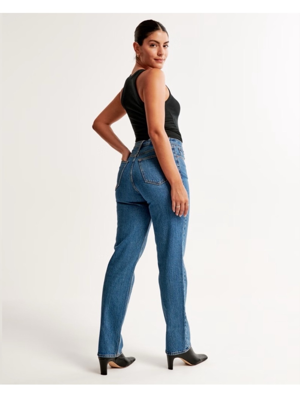 Abercrombie & Fitch The ‘90s Straight Ultra High Rise Jeans Size 27/4R